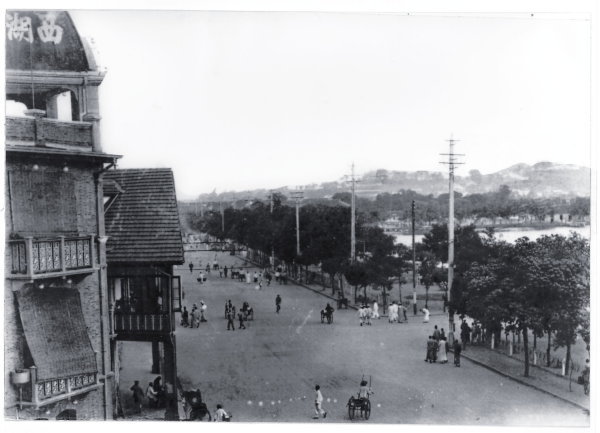 杭州湖滨路（1928年）.jpg