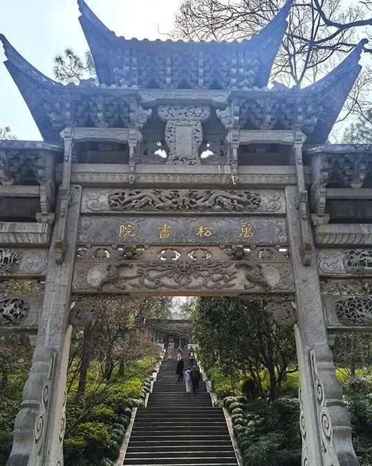微信图片_2025-06-24_095200_702.jpg